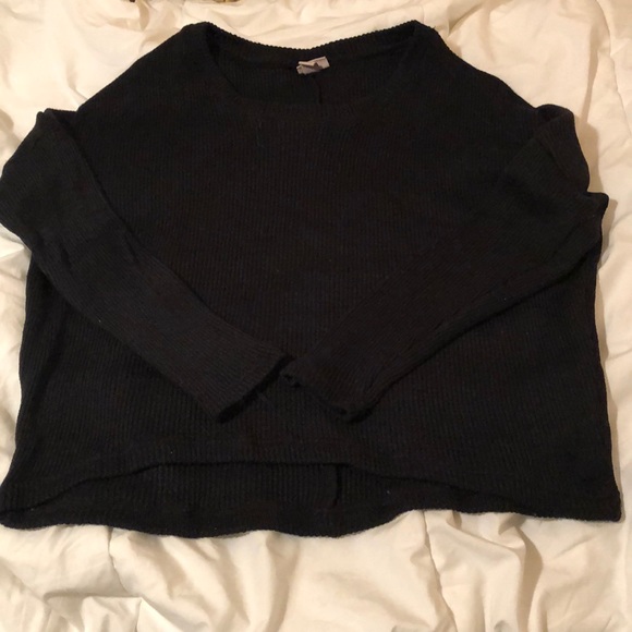 Plain black sweater - Picture 1 of 1